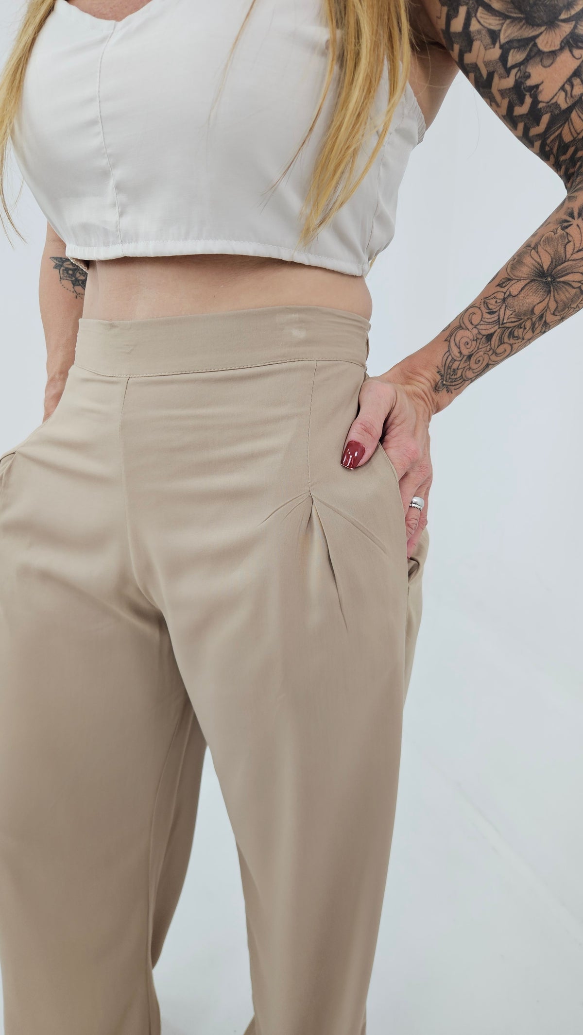 Pantalona Feminina de Viscose com Elástico nas Costas – Elisa