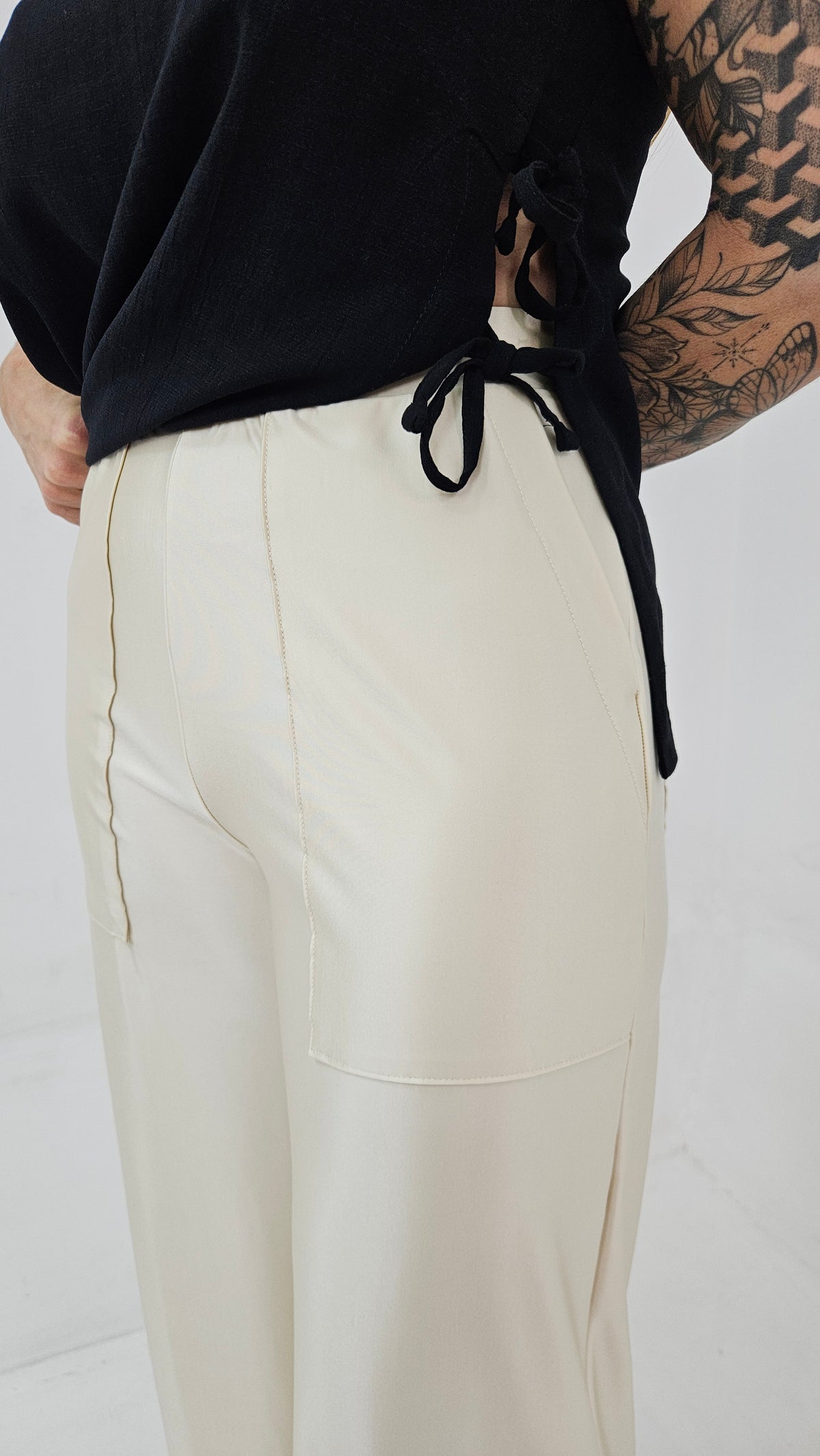 Pantalona Feminina de Poliamida com Elastano – Gloss