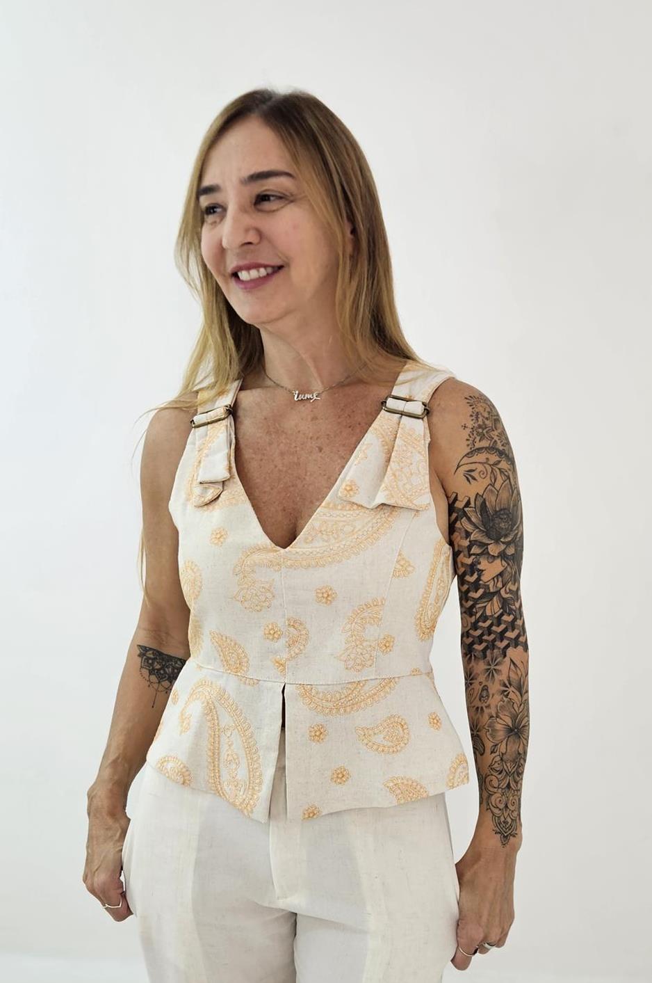 Bata Stela Linho Bordado