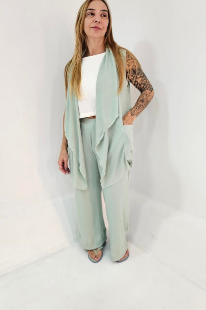 Cardigan Feminino sem Mangas com Bolsos – Canelado Ponta