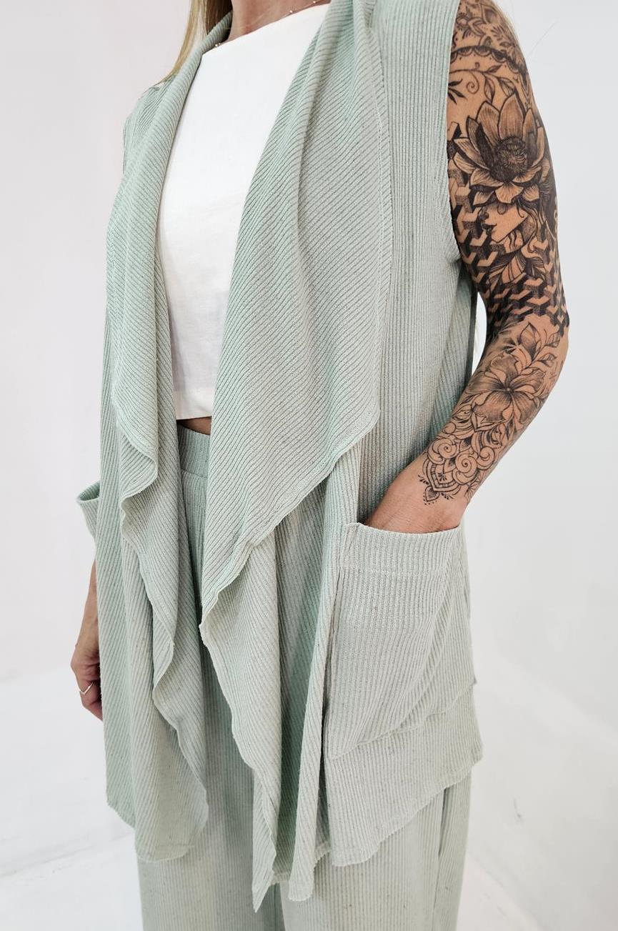 Cardigan Feminino sem Mangas com Bolsos – Canelado Ponta