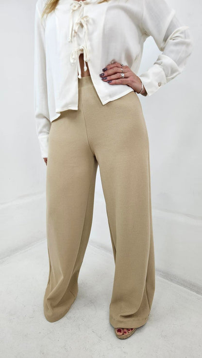 Pantalona Aluri
