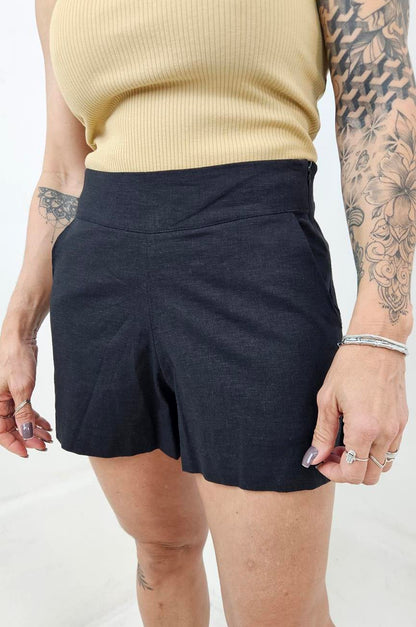 Short Isa Linho