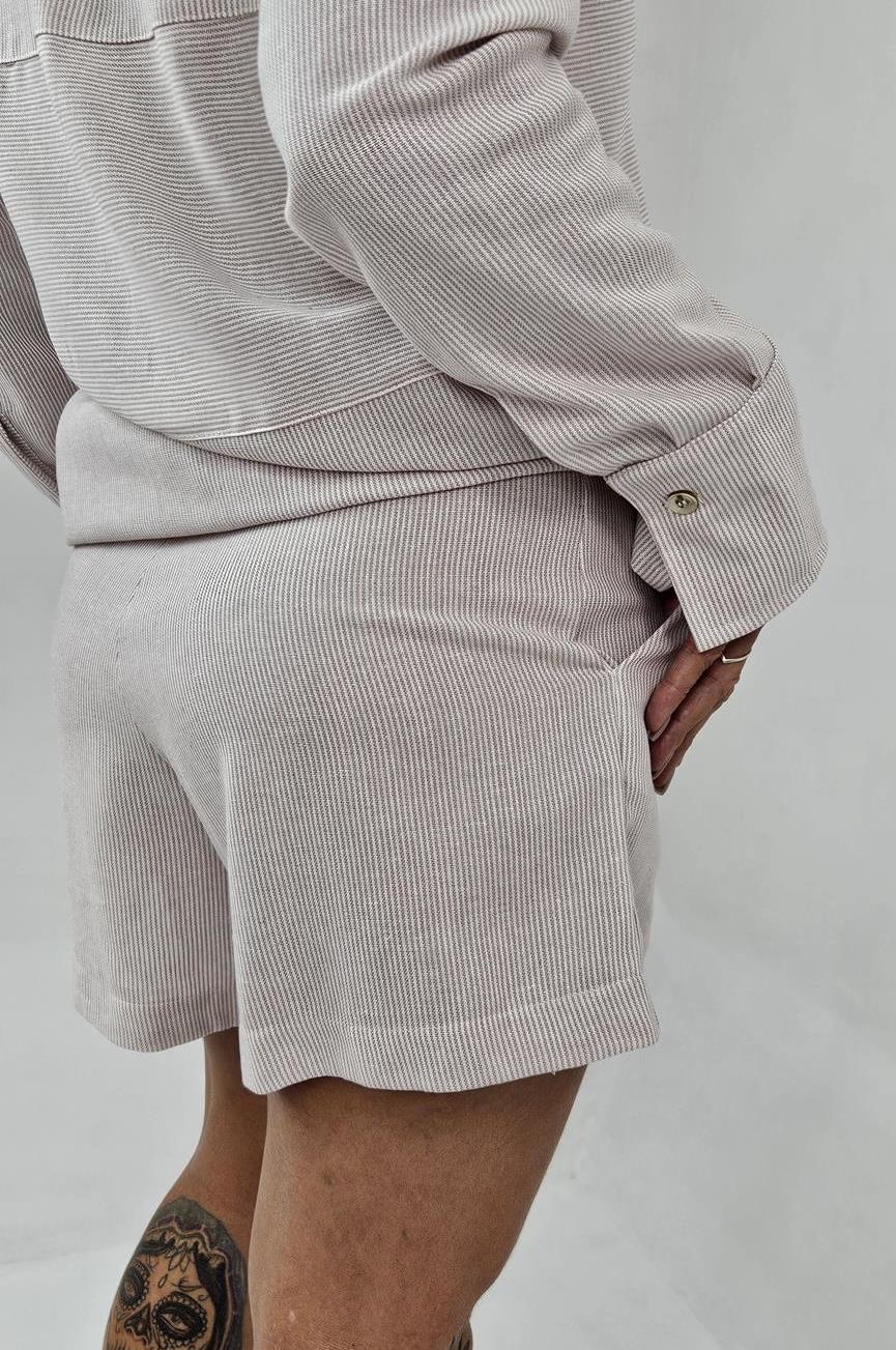 Short Isa Linho Listradinho