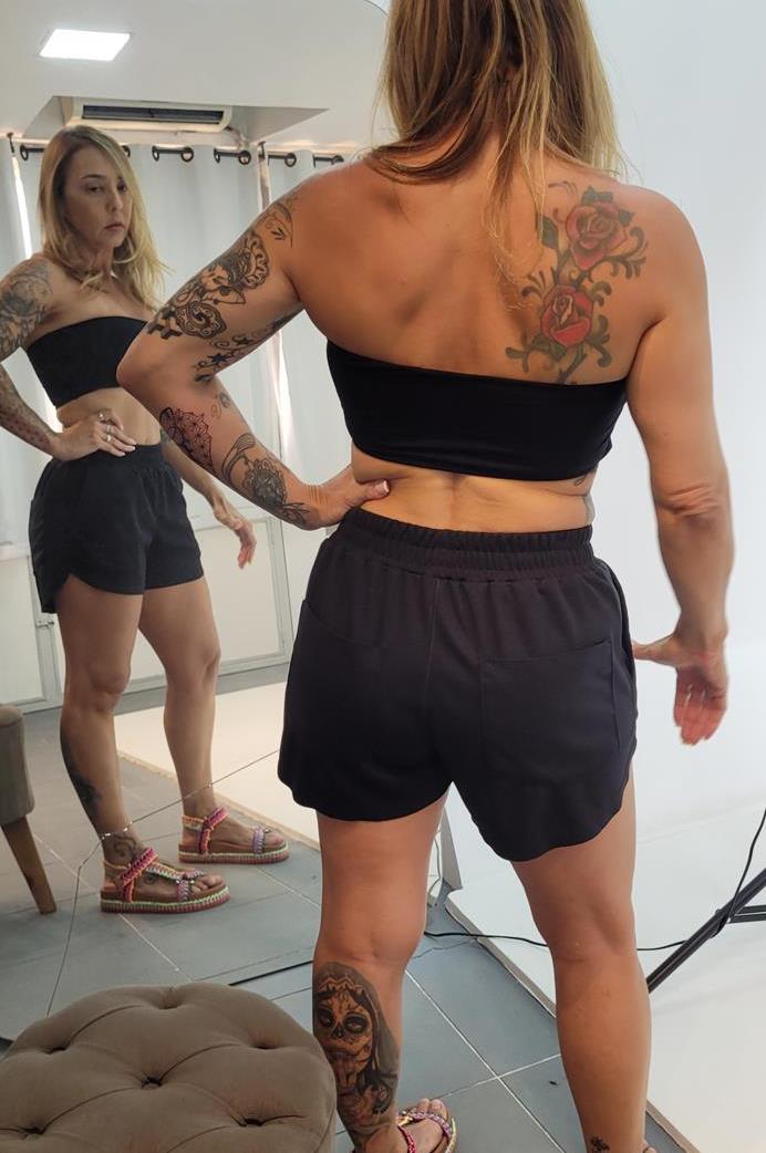 Short Vanessa